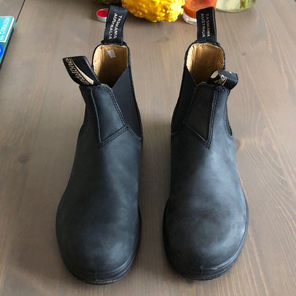 Blundstone 587 Rustic Black 6.5 Women’s
